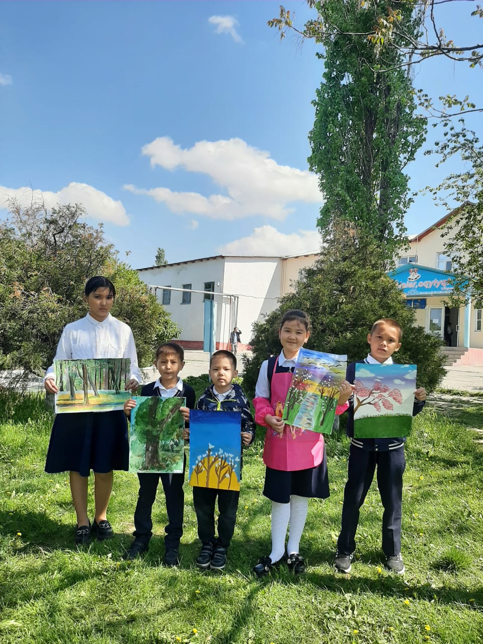 Ол оның видеосын трахает еткенде ұйықтап жатыр